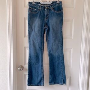 Carharrt women’s jeans traditional fit size 6